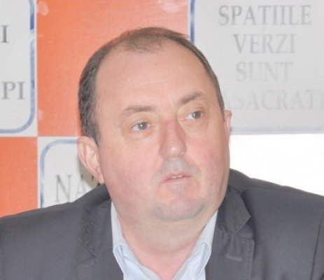 El este Constantin Chirilă. Credeţi că mai merită un mandat?